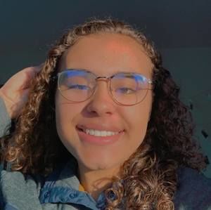 Meet your Posher, Madie